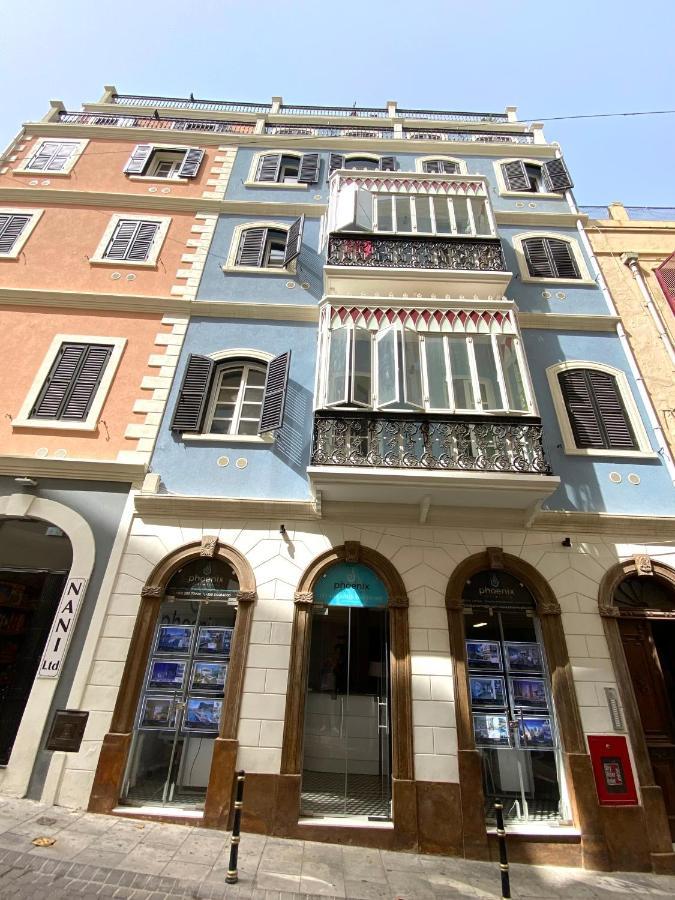 Appartement Stunning City Centre Penthouse With Private Balcony - Grand Central House à Gibraltar Extérieur photo