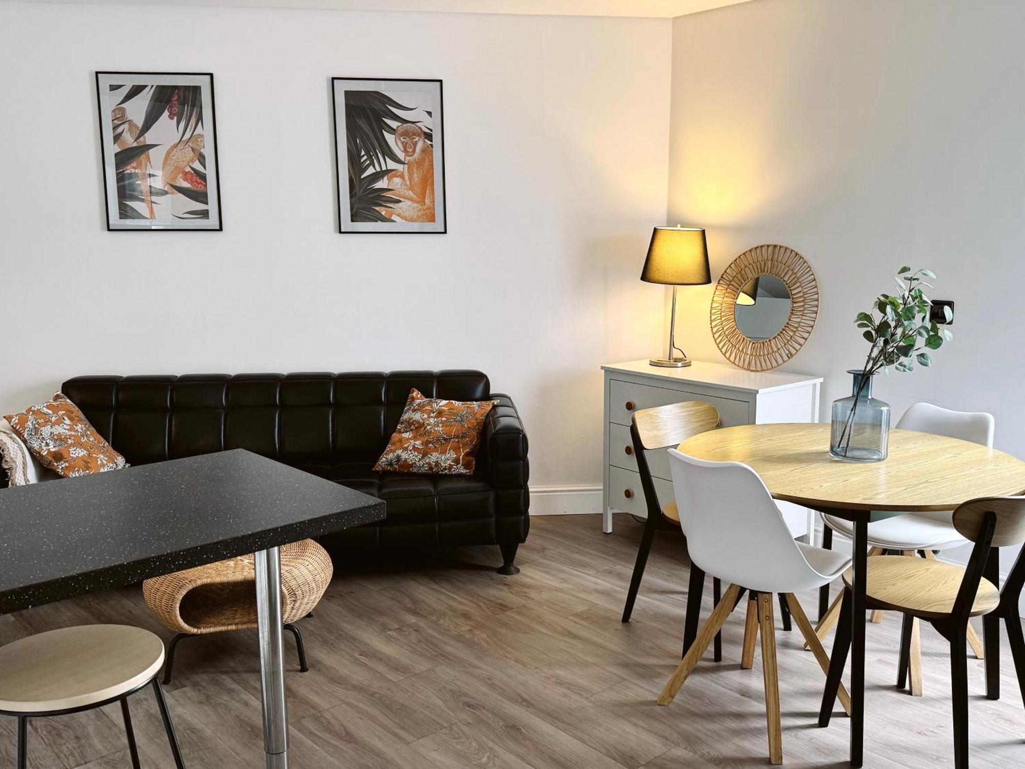 Stunning City Centre Penthouse With Private Balcony - Grand Central House Gibraltar Extérieur photo